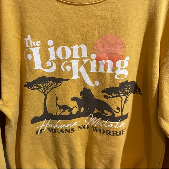 Disney The Lion King Yellow Sweatshirt Women’s Juniors Large Hakuna Matata - Picture 2 of 4